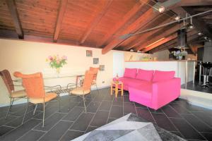 Giglio vista lago dOrta con vasca idro