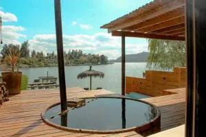 Lodge frente al lago con tina caliente privada - Las Cabras