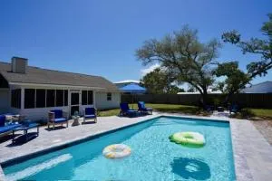 Southern Mermaid Cottage- Pet Friendly Fenced - 圣乔海滩