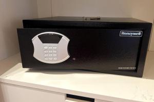 Latitude Luxury Seafront Suite