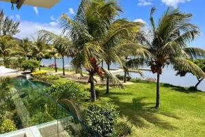 Latitude Luxury Seafront Suite