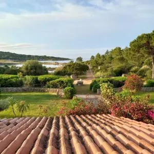 Casa al mare La Bouganville di Salina Bamba - Punta Molara