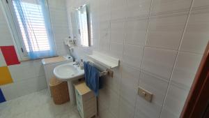 Calasetta, il tramonto sul mare img14