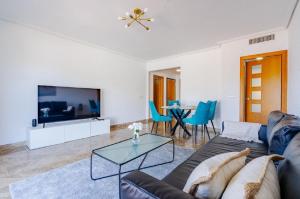 36 Apartment with large garden, pool and padel court in Golf Hills Estepona