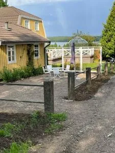 Gästhus i gårdsmiljö - Skeda