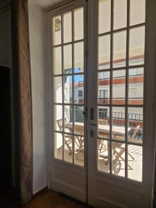 Beautiful and bright 1st Floor Flat with large Terrace - Biarritz City Center