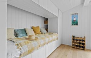 2 Bedroom Gorgeous Home In Ebeltoft