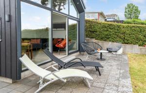 Awesome Home In Hejls