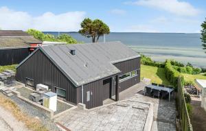 Awesome Home In Hejls