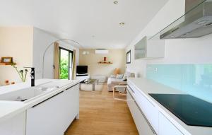 Maisons de vacances Stunning Home In St Laurent Des Arbres : photos des chambres