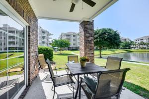 1st-Floor Condo in Myrtle Beach about 2 Mi to Ocean!