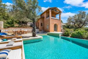 Three-Bedroom Villa room in Villa Pisti