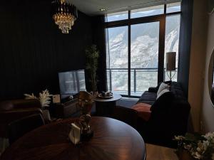 A 7 Minutos de San Pedro Lujoso Penthouse
