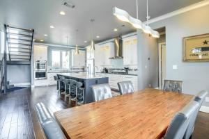 Gorgeous Granbury Lake House with Hot Tub and Dock!