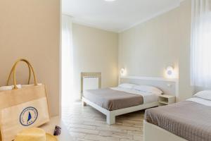 Premium Room with Lateral Sea View room in Hotel Lungomare