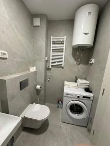 Cozy 1bd apartment Central point-GARAGE available 5e per day