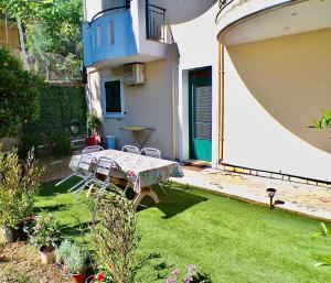 Nefeli’s guest house