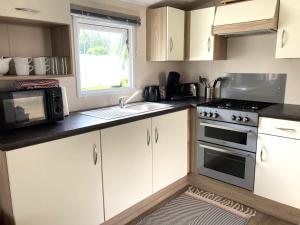 Chalet Between Ostend and Bruges