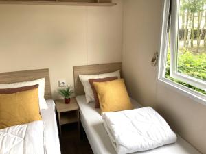 Chalet Between Ostend and Bruges