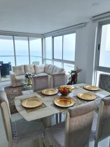 Beachfront Luxurious Apartment, Palmetto Beach