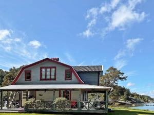 5 person holiday home in UDDEVALLA