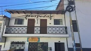 La Plaza Hospedaje - Юнгай