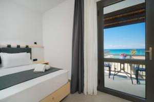 Emerial Deluxe Seaside Rooms