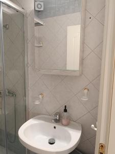 Apartment R&F1