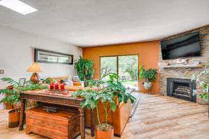 Oro Valley Retreat with Pool and Breathtaking Views!