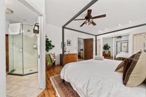The Marigold PEC Family Farmhouse country escape
