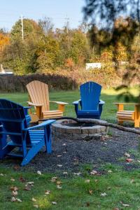 The Marigold PEC Family Farmhouse country escape