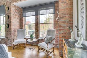 Near Trail Dtwn Eagle Ranch Condo with Balcony