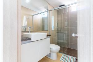 Porto Novo -Spectacular condo Minutes From the Old City