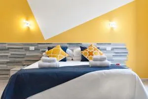 LuEDa House - Trasfertisti e Turisti - Surbo