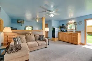 Cozy Catskills Studio Rental with Mountain Views! - Roxbury