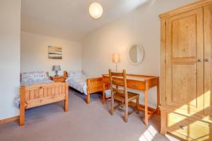 Courtyard Cottages Rose Cottage