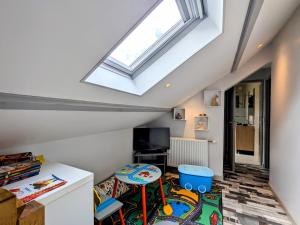 Maisons de vacances Maison calme et charmante au coeur du Berry, pres des sites historiques, avec jardin privatif et parking. - FR-1-591-585 : photos des chambres