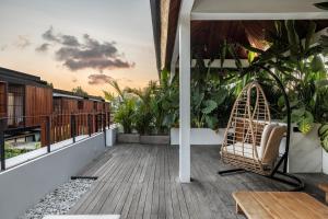 4BDR NEW Luxe 350m to BEACH villa I KIDS stay free I Living panoramic windows I AC I 9 meters pool