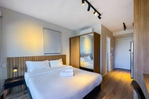 Studio - Moema - Alto Padrão