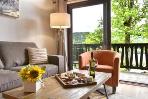 Stunning Condo - View on Lake Tremblant & Mountain