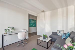 Shine Point Cook - Elegant Home Sweet Home