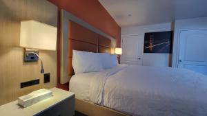 Presidio Parkway Inn