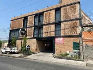 Motel London - 阿吉吉克