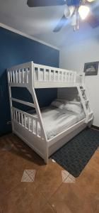 CASA DE PLAYA CON PISCINA EN PUNTA LEONA