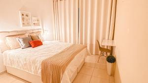 Pé na Areia Praia do forte Cama Queen Wifi Netflix