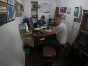 Hostal Gastro Bar Casa Colibrí