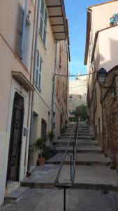 Appartements Appart'hotel Luxe Vieil Antibes 75 m2 avec Parking plages a pieds : photos des chambres