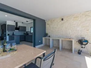 Villa Botanica Comfortable Vacation Home - 斯维蒂皮塔乌苏米