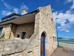 Maisons de vacances Holiday Home on Pink Granite Coast with Sea View : photos des chambres