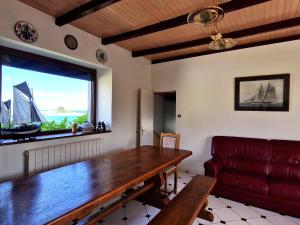 Maisons de vacances Holiday Home on Pink Granite Coast with Sea View : photos des chambres